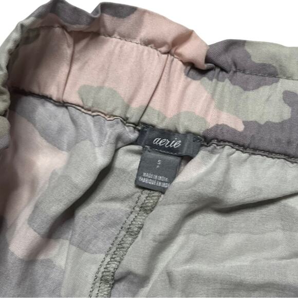 aerie camo camp paperback shorts size small - Picture 3 of 3
